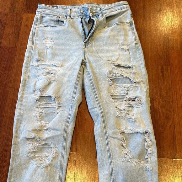 American Eagle ripped jeans size 2 - Picture 2 of 7